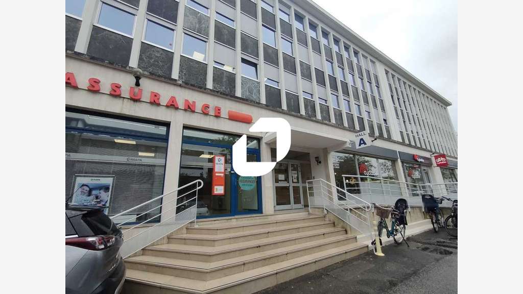 A louer Local d'activité 146m² Le chesnay