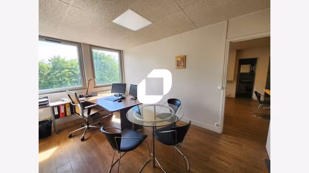 A louer Local d'activité 320m² Le chesnay
