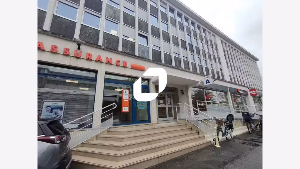 A louer Local d'activité 320m² Le chesnay