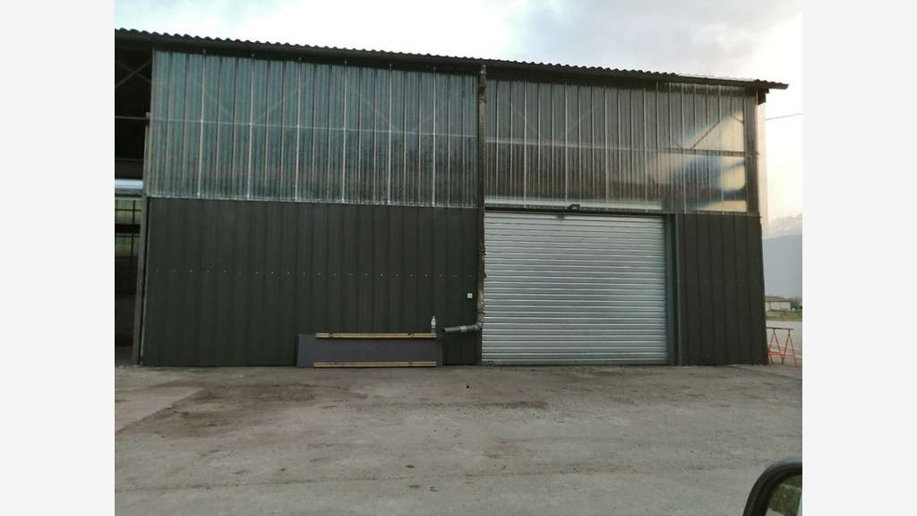 Local industriel 300m² à louer au Cheylas