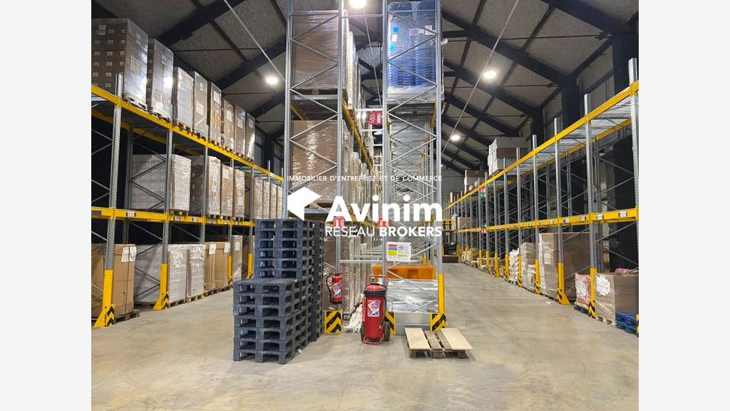 A louer local industriel 1500m² SLS Actiparc