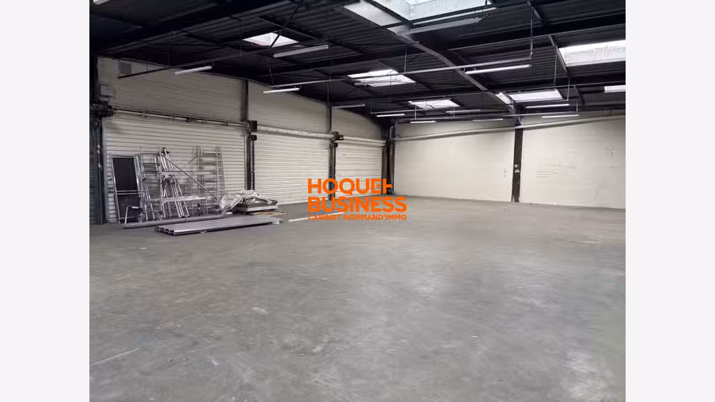 ATLELIER DE STOCKAGE / ENTREPOT