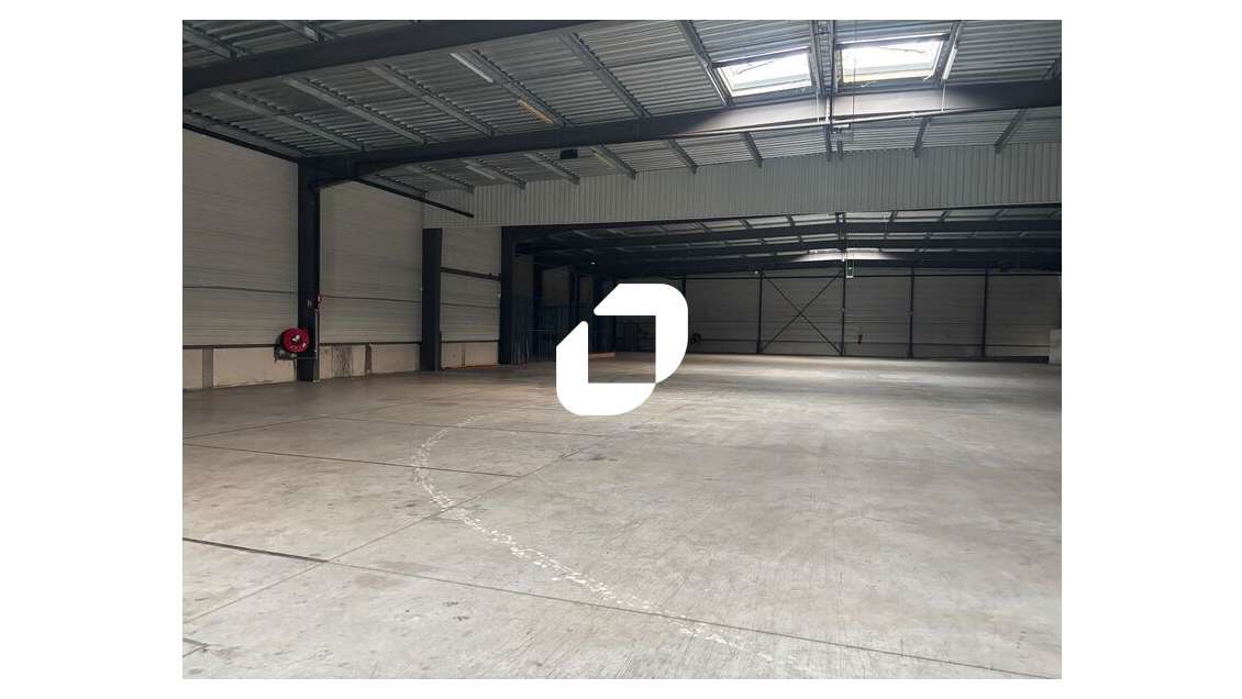 A louer Local d'activité 2000m² Le haillan