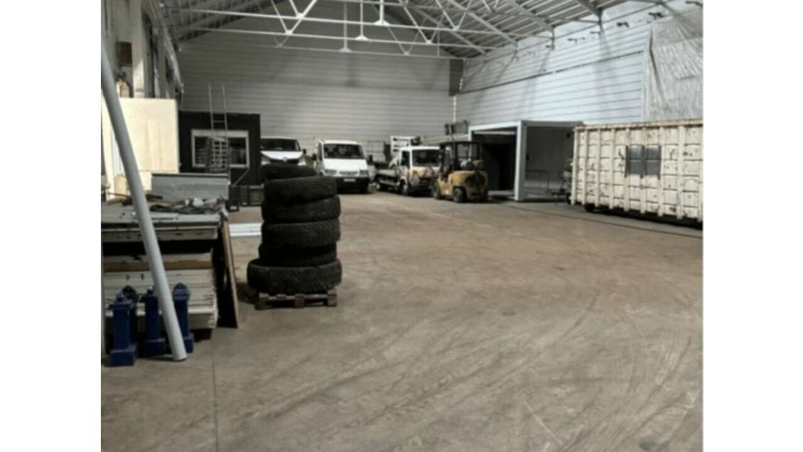 Local d'activité 1200m² à louer en ZI au Havre