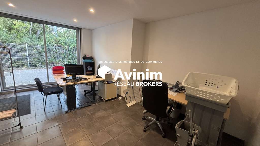 Bureau avec stockage 190m² à louer Le Havre ZI