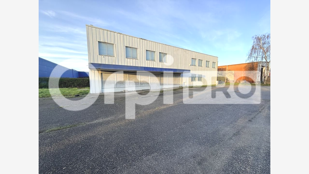 Location local d'activité 910m² Le Havre ZI