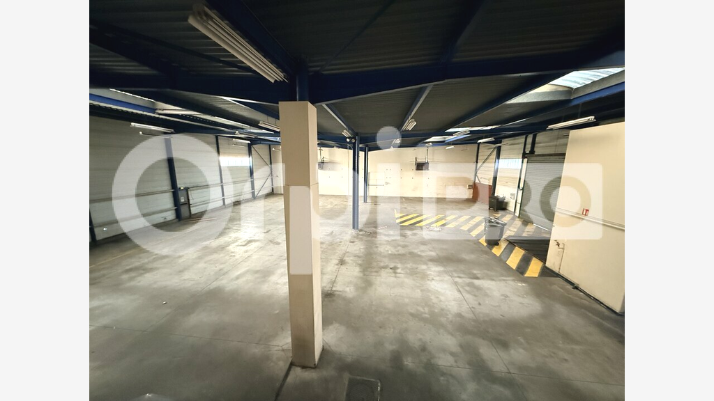 Location local d'activité 910m² Le Havre ZI