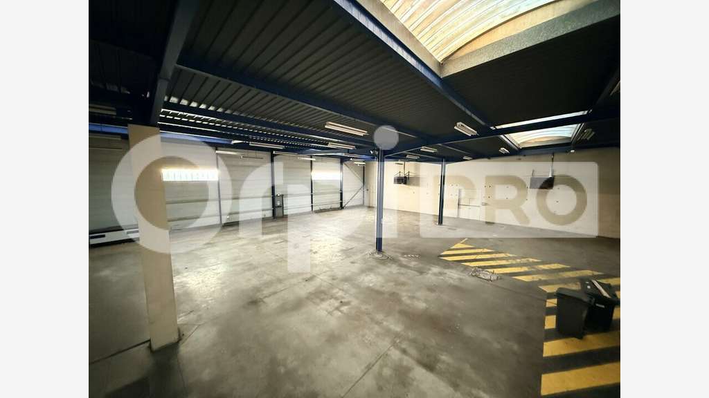 Location local d'activité 910m² Le Havre ZI