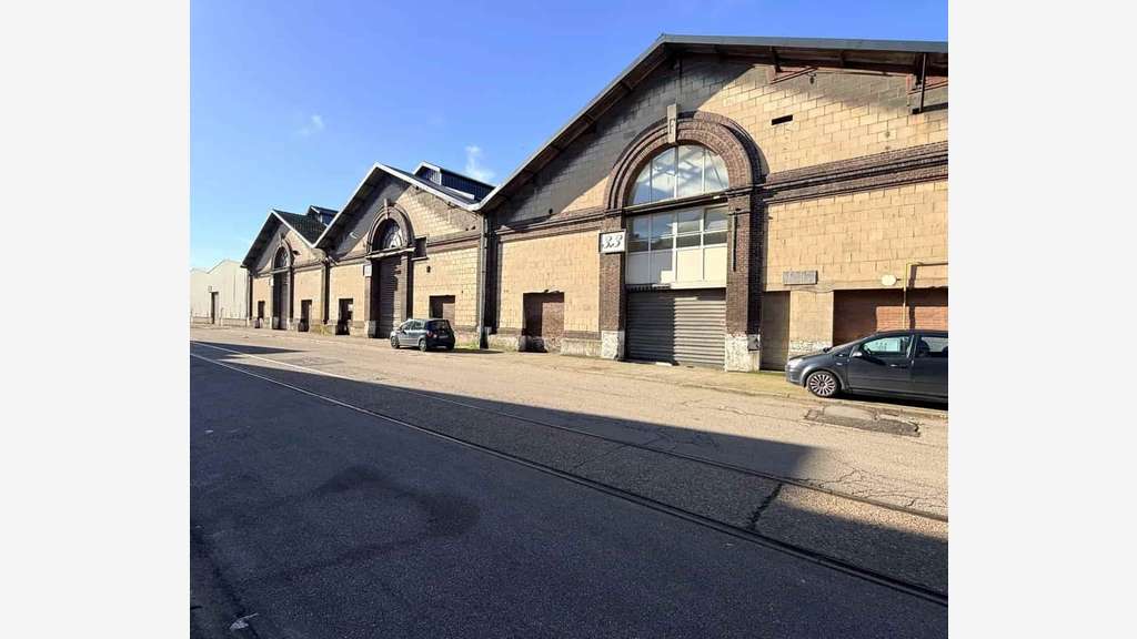 À vendre ou à louer local 3468m² au Havre