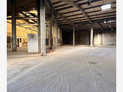 À vendre ou à louer local  1856m² au Havre
