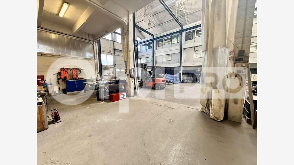 Local d'activité / entrepôt 1800m² Le Havre
