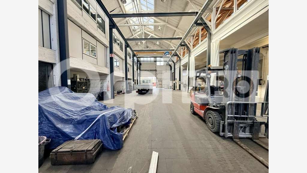 Local d'activité / entrepôt 1800m² Le Havre
