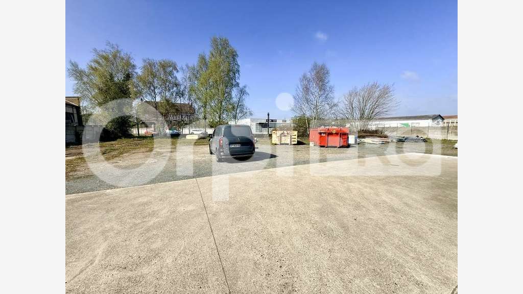 Local d'activité / entrepôt 1800m² Le Havre