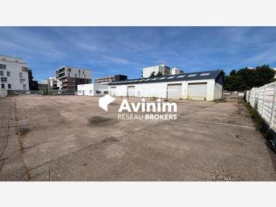 Offre unique local 958m² le Havre quartier Eure