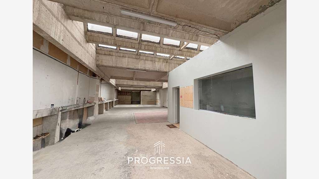 LE HAVRE - LOCAL D'ACTIVITÉ - 200 m2