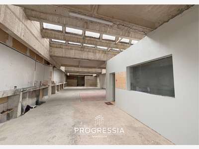 LE HAVRE - LOCAL D'ACTIVITÉ - 200 m2