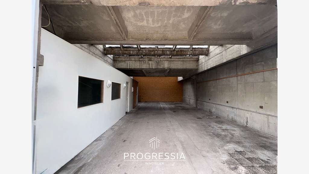 Local d'activité 110 m2