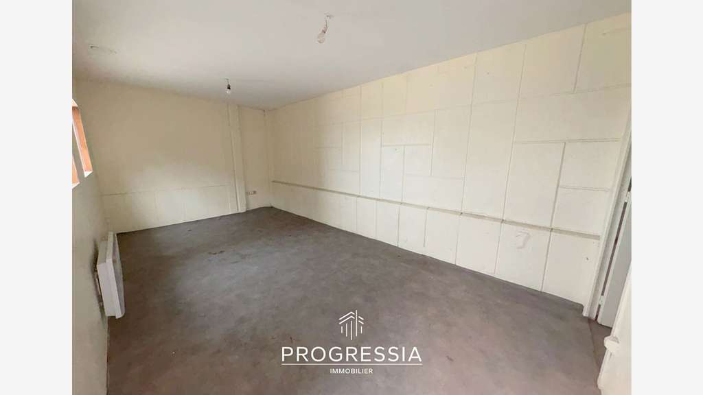 Local d'activité 110 m2