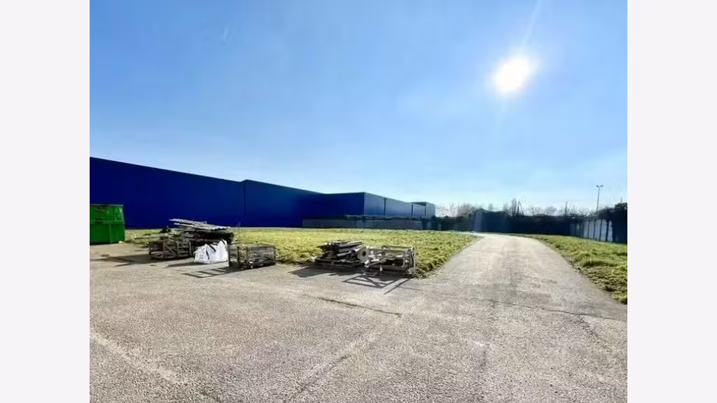 Local d'activités de 325m² à louer au Havre (76)