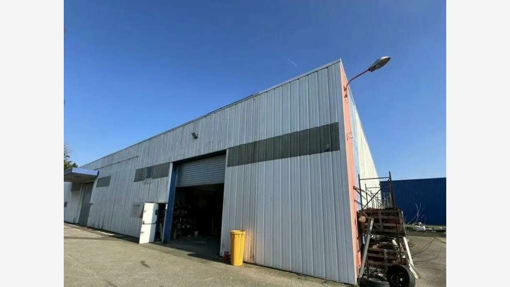Local d'activités de 325m² à louer au Havre (76)