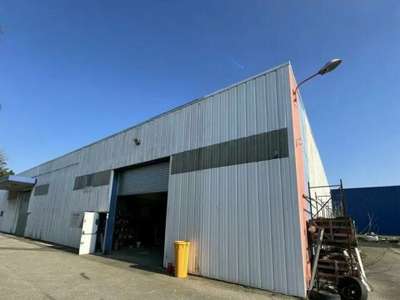 Local d'activités 325 m² à louer à Le Havre (76)