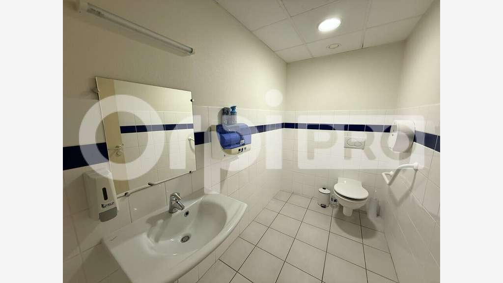 A louer local de 145m² quartier des Docks Le Havre