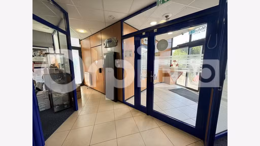 A louer local de 145m² quartier des Docks Le Havre