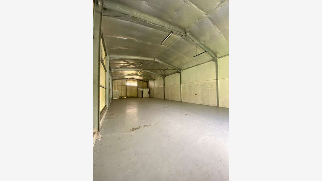 Local d'activités de 250m² à louer Le Lamentin