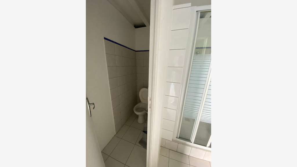Local d'activités de 250m² à louer Le Lamentin
