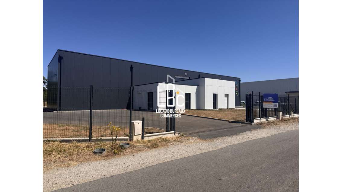 Immobilier Professionnel à louer Le Landreau