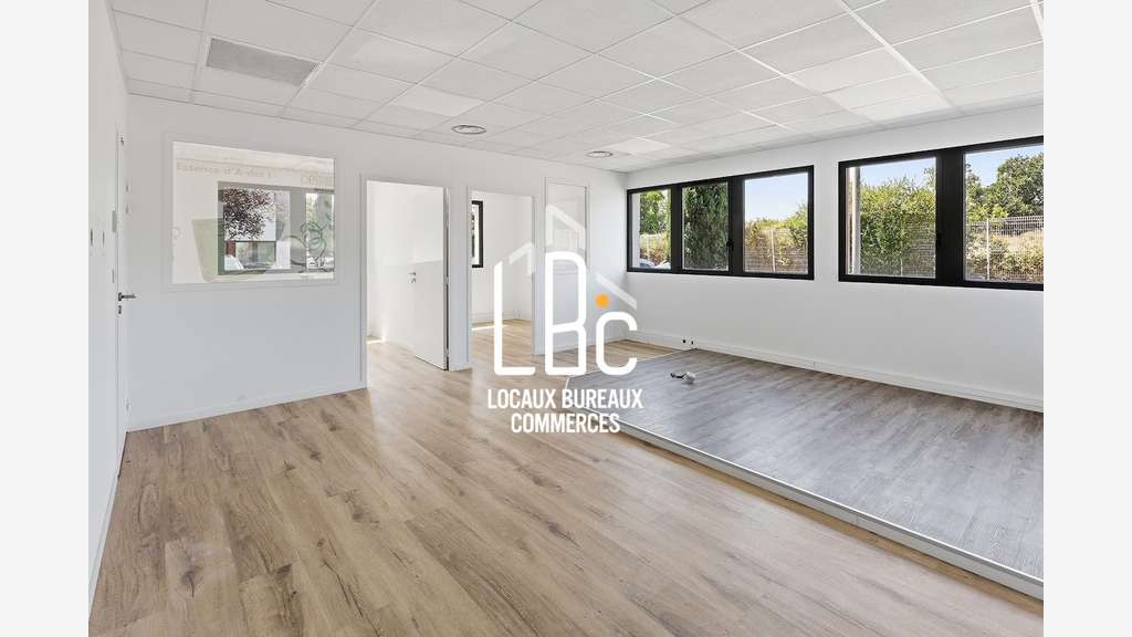Bureaux 75m² RDC à louer à Saint-Herblain
