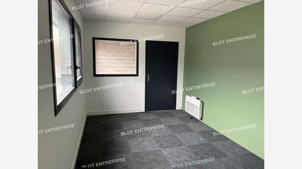A louer locaux 220m² au Loroux-Bottereau