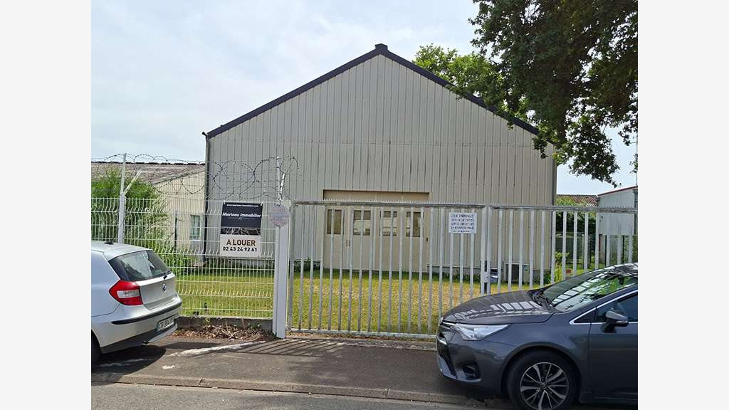 A louer entrepôt avec bureaux au Mans