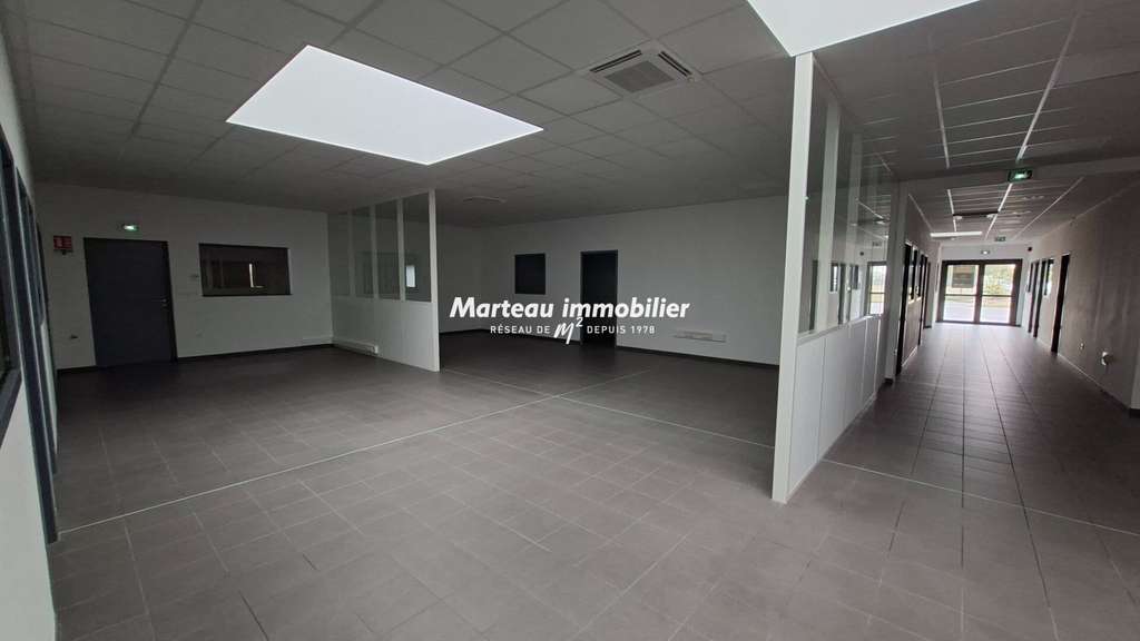 A LOUER LOCAL D'ACTIVITÉ 1 000 M² LE MANS