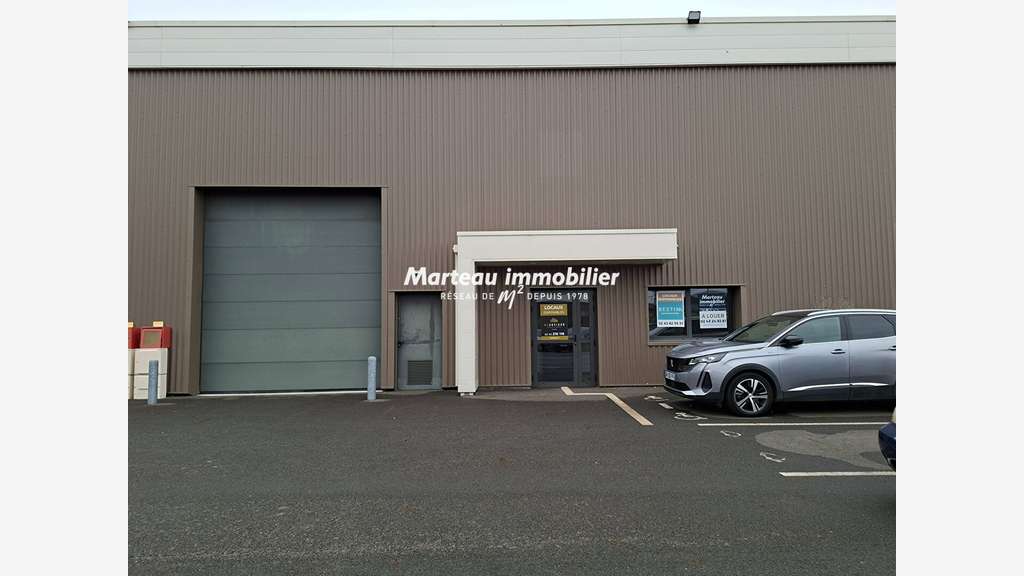 Local d'activité Le Mans 4 pièce(s) 357.5 m2