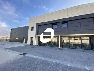 Location Locaux d'activités - Entrepôts au Mesnil-Amelot