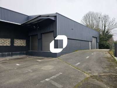 Location Locaux d'activités - Entrepôts au Mesnil-Amelot