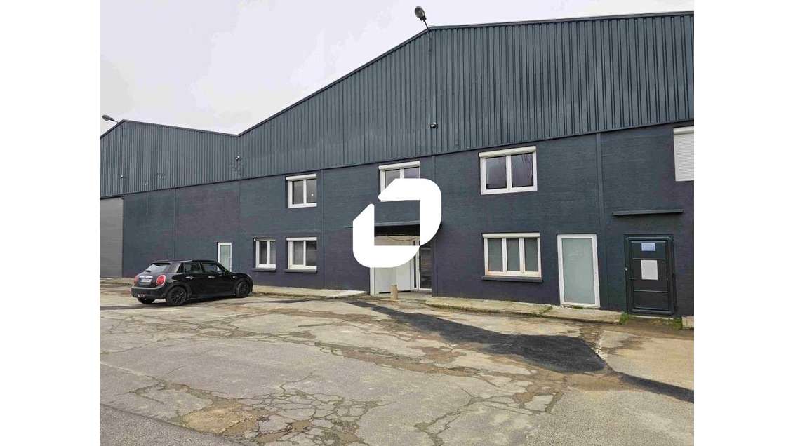 A louer Local d'activité 2980m² Le mesnil amelot
