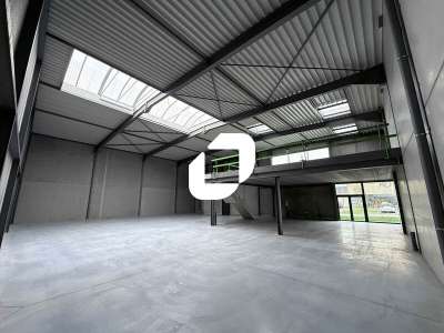 A louer Local d'activité 1237m² Le mesnil amelot