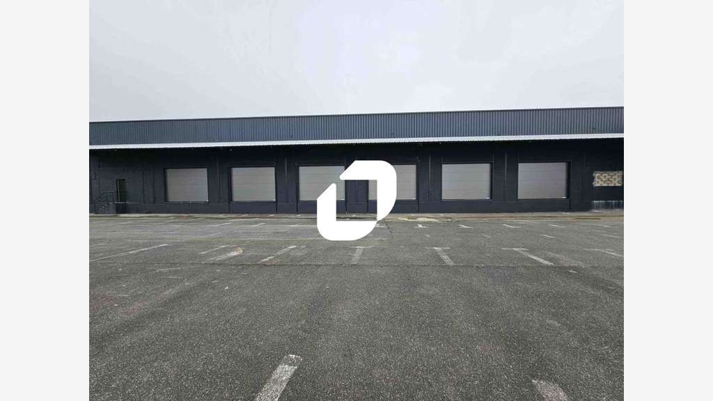 A louer Local d'activité 5533m² Le mesnil amelot
