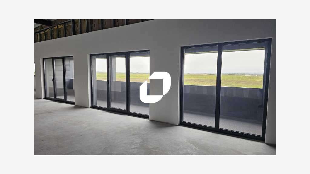 A louer Local d'activité 281m² Le mesnil amelot