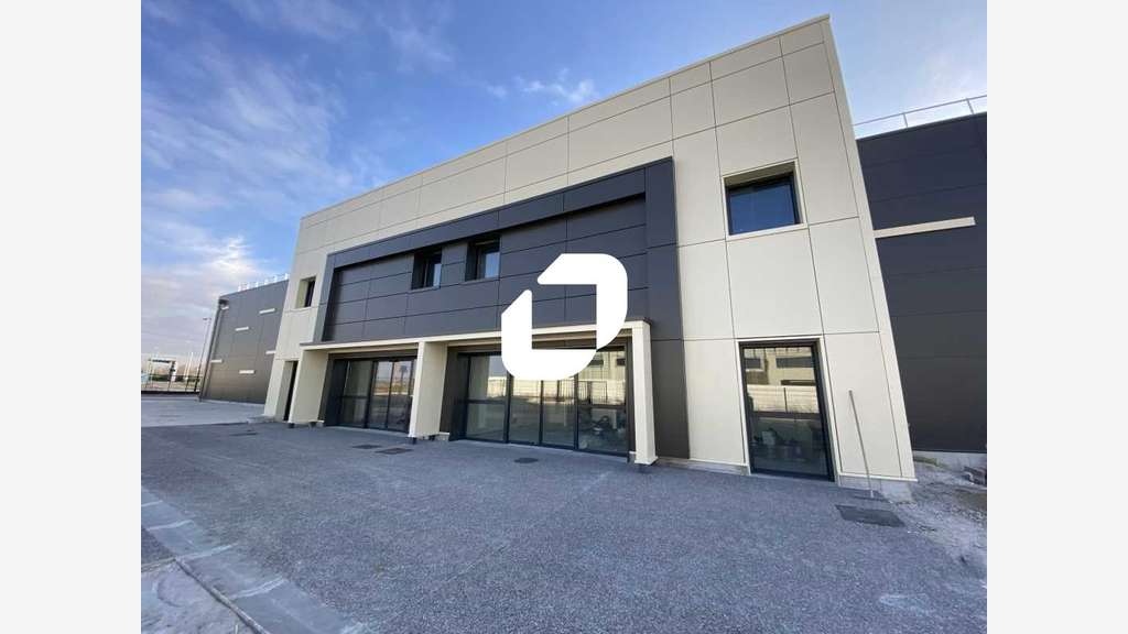 A louer Local d'activité 625m² Le mesnil amelot