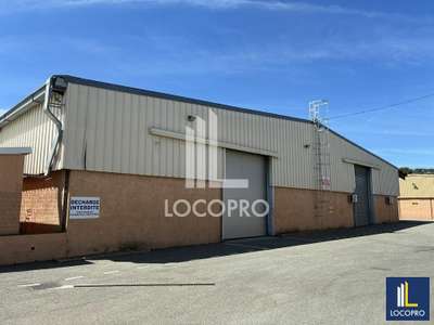 A louer entrepôt 1850m² en zone artisanale au Muy