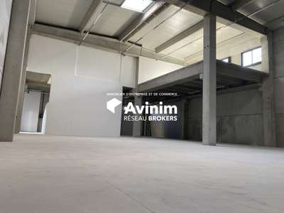 Location Locaux d'activités - Entrepôts au Muy