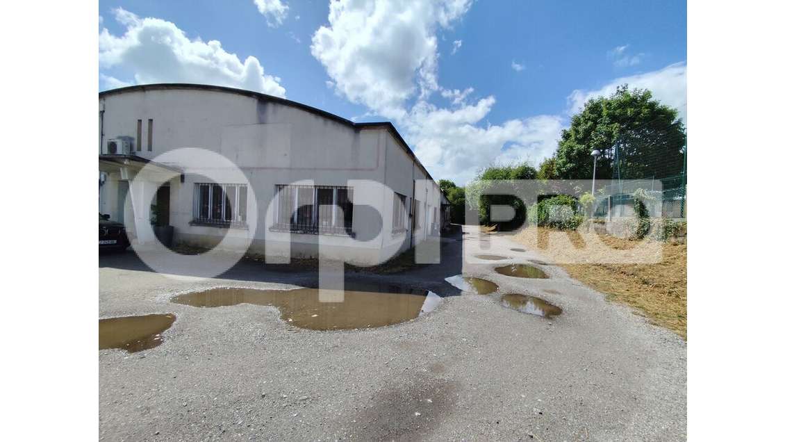 A louer local de stockage Le Palais-sur-Vienne