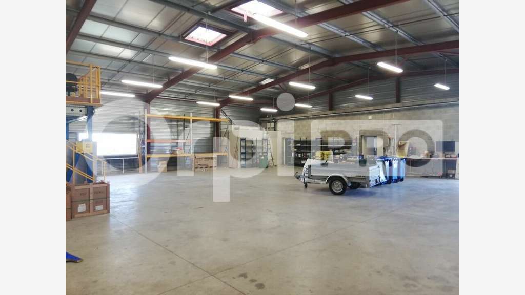 A Louer local d'activités de 767m² à Limoges Nord