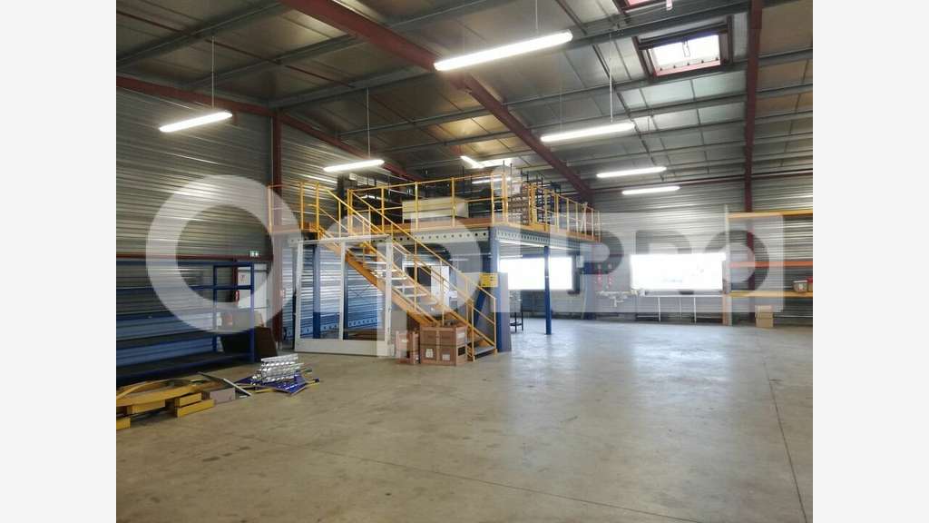 A Louer local d'activités de 767m² à Limoges Nord