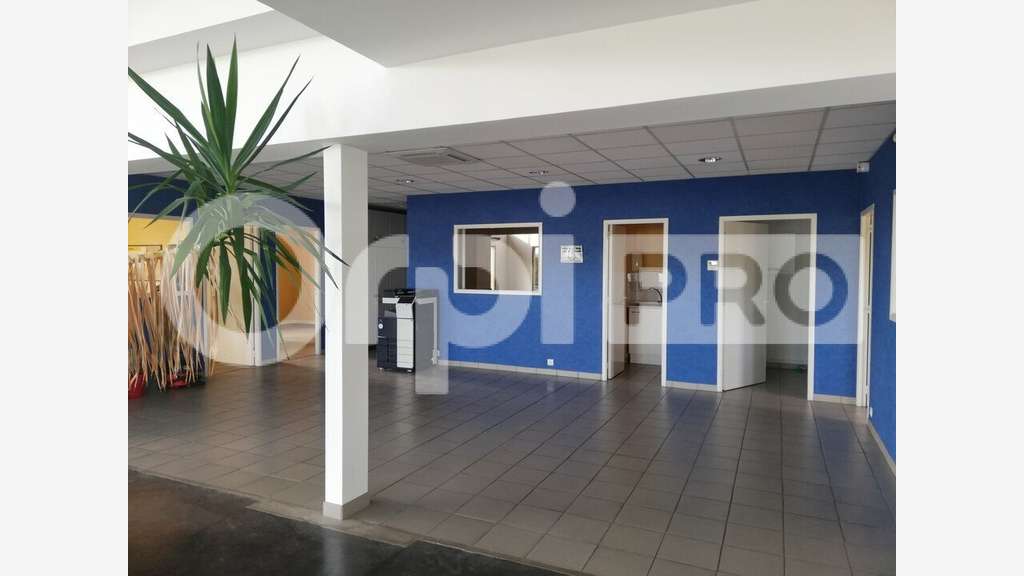A Louer local d'activités de 767m² à Limoges Nord