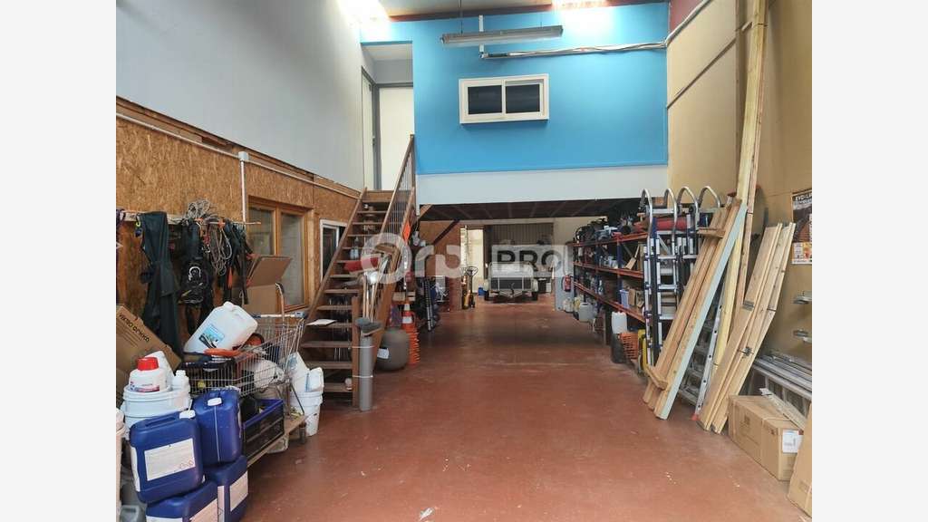 Local activité 229m² à louer au Palais-sur-Vienne