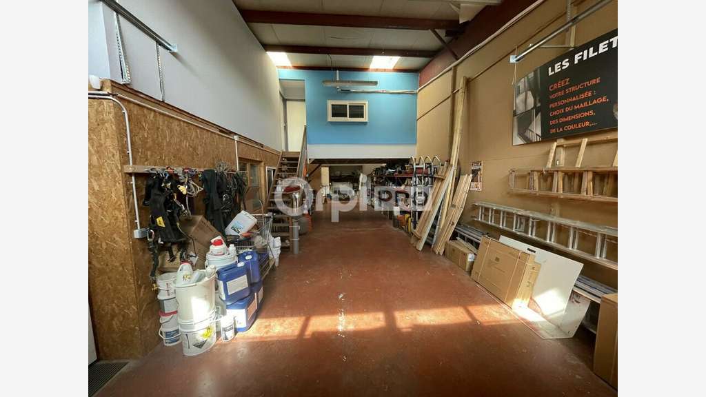 Local activité 229m² à louer au Palais-sur-Vienne